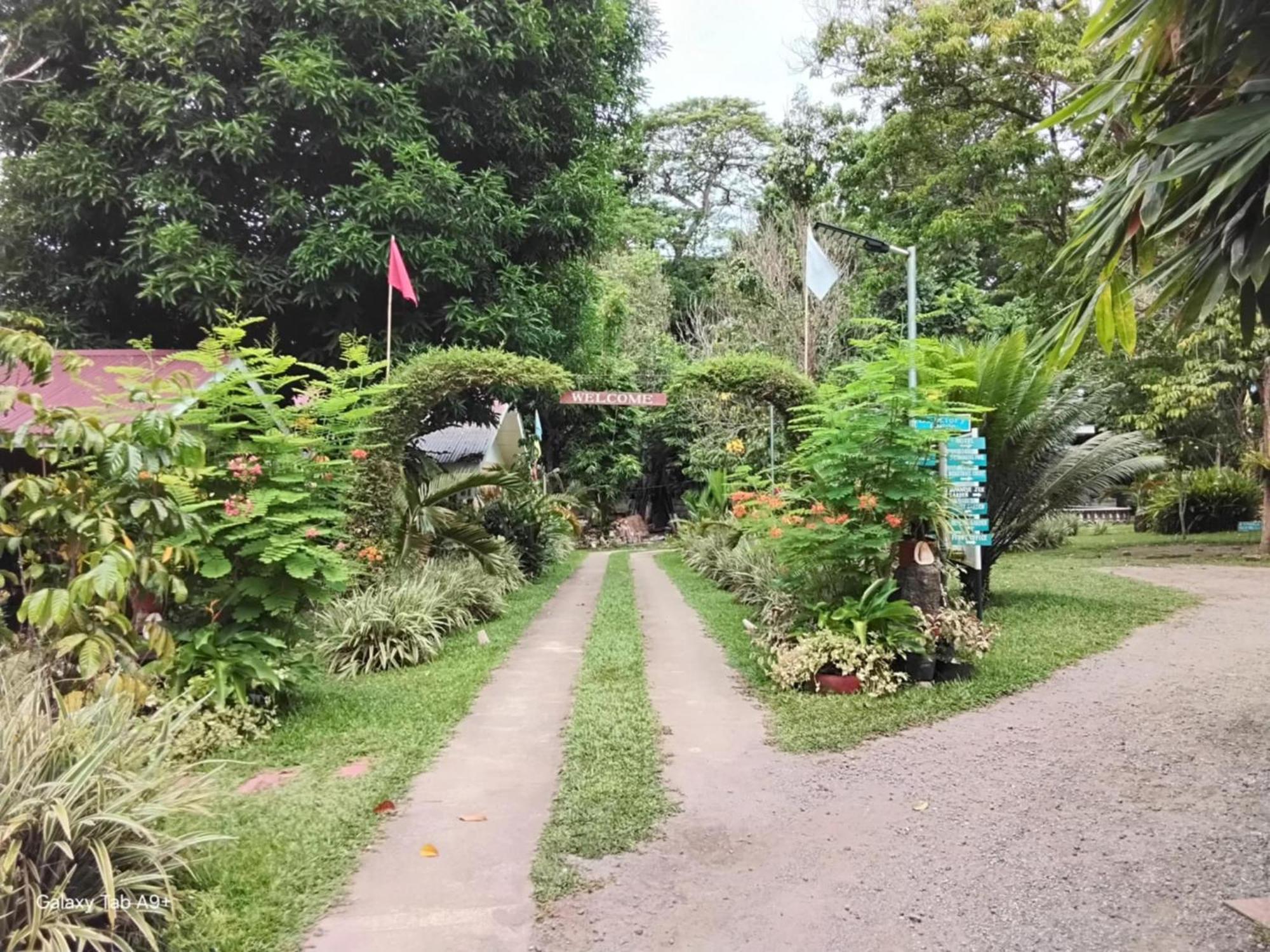 Camiguin Lanzones Resort Mambajao Zewnętrze zdjęcie